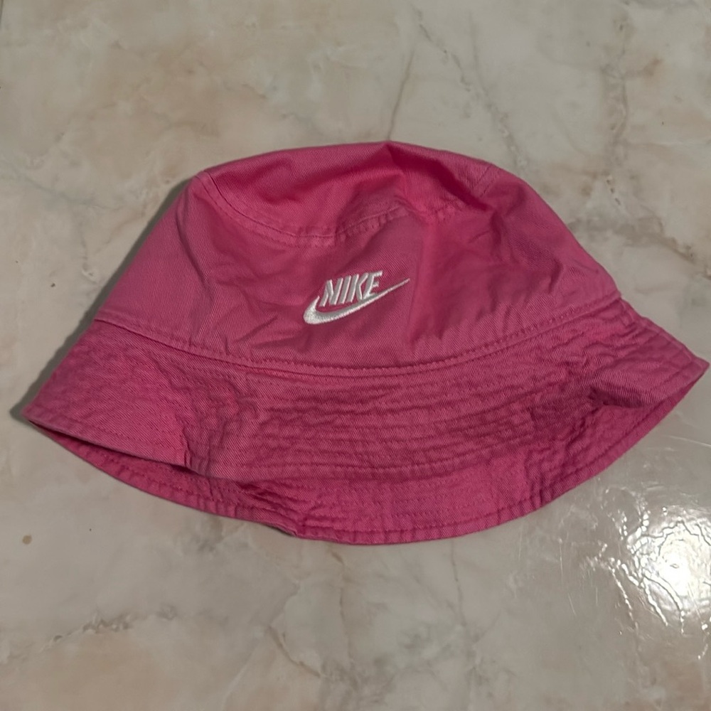 Nike Bucket Hat